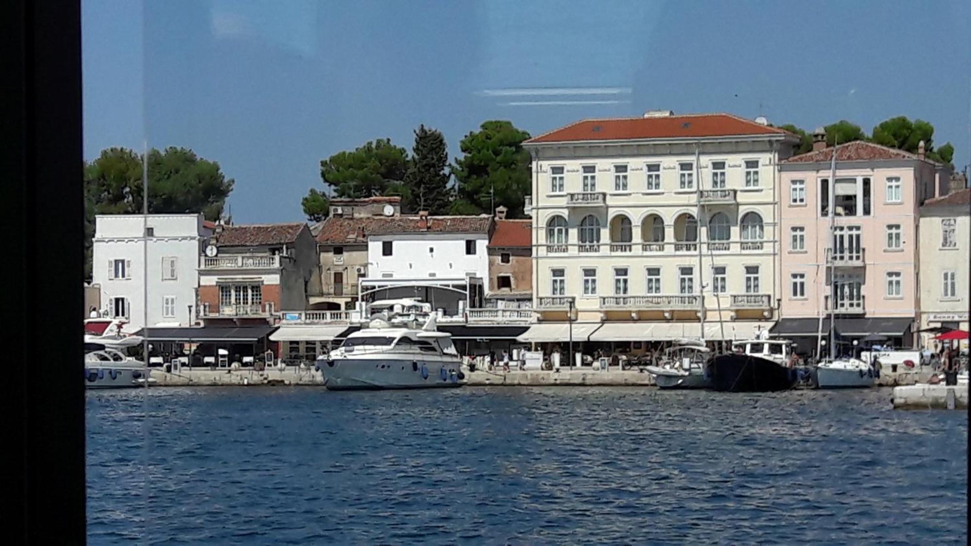 Apartment Botic Porec Bagian luar foto