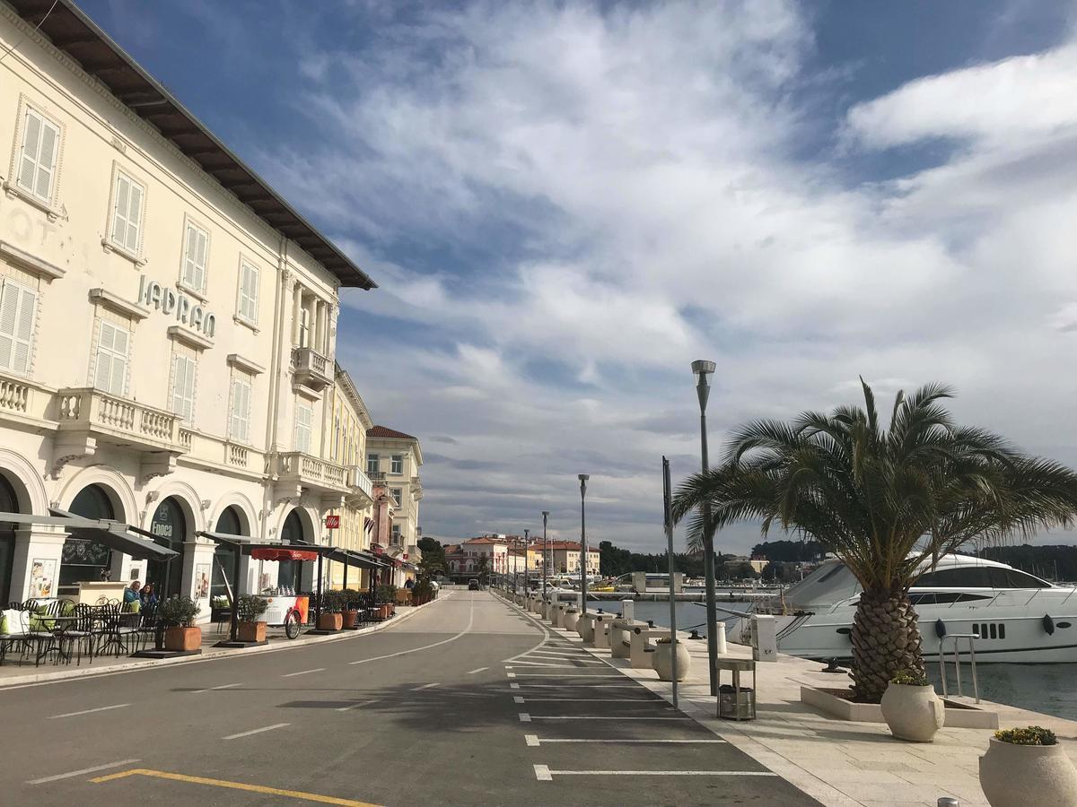 Apartment Botic Porec Bagian luar foto